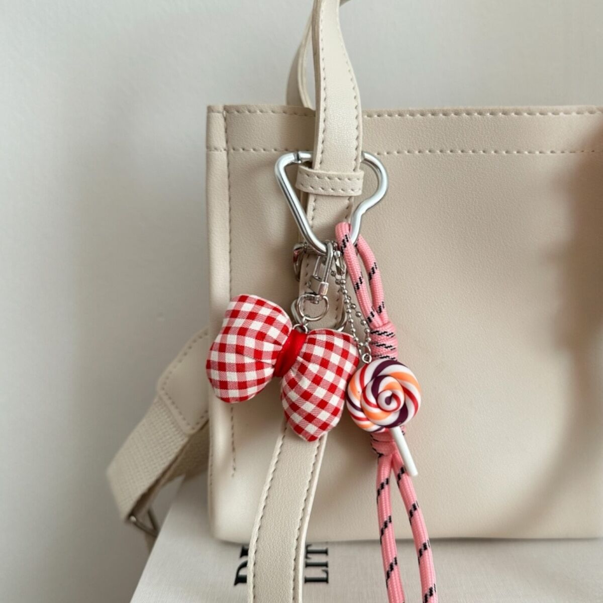 KURDELE CHARM