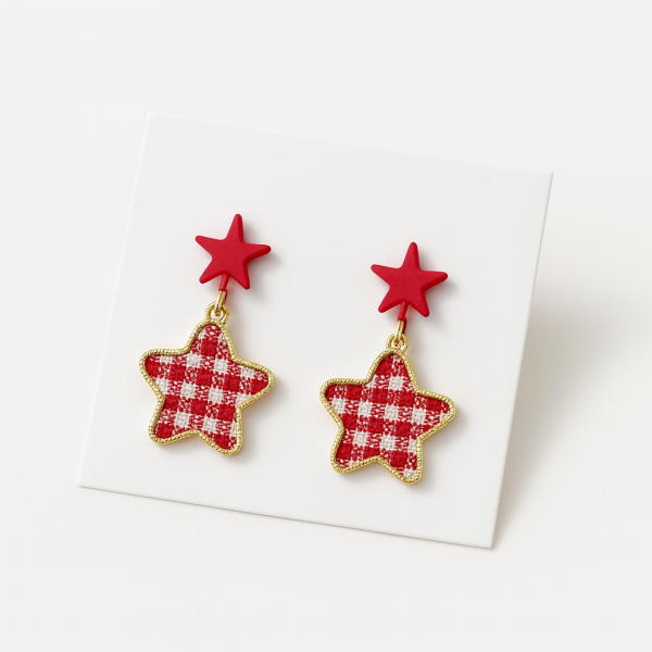 Kurdele Detaylı Dama Desenli Yıldız Kırmızı Küpe