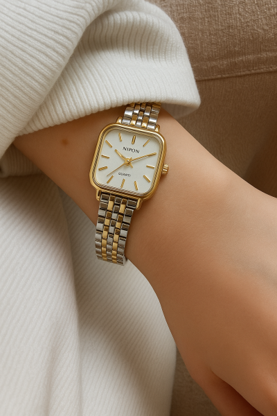 Minimal Ve Zarif Kare Kadran Gümüş-Gold Detaylı Kadın Kol Saati