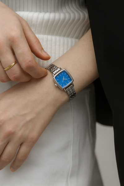 Retro Kare Kadran Minimal Özel Kutulu Gümüş Kadın Kol Saati Mavi