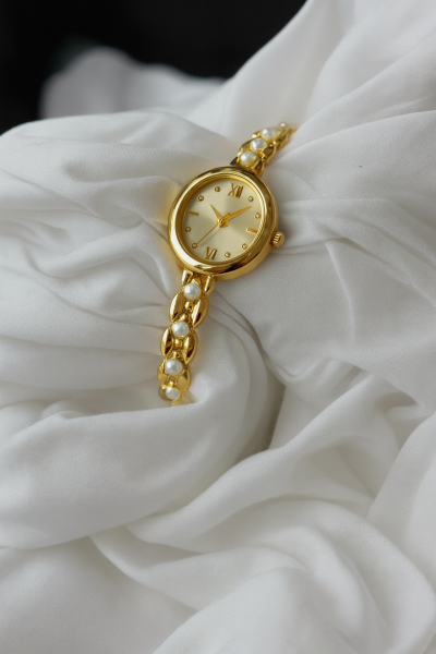 Özel Kutulu Şık İncili Gold Kadın Saat