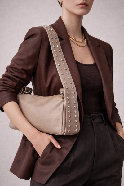 ZIMBA DETAYLI OMUZ ÇANTASI BİANCA DERİ BEJ